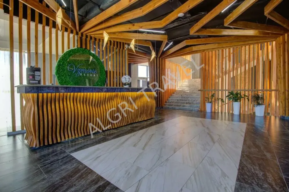 Ресепшн отеля Взморье Резорт