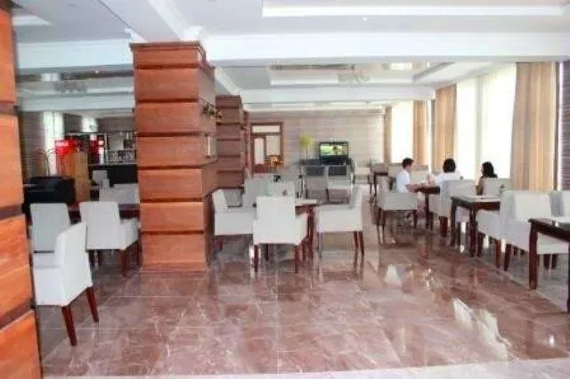 Кафе в отеле Коста Брава Иссык-куль