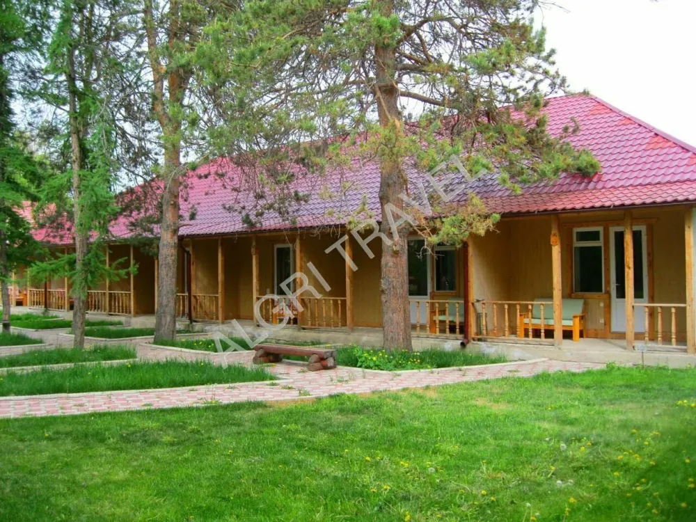 Коттеджи в парковой зоне