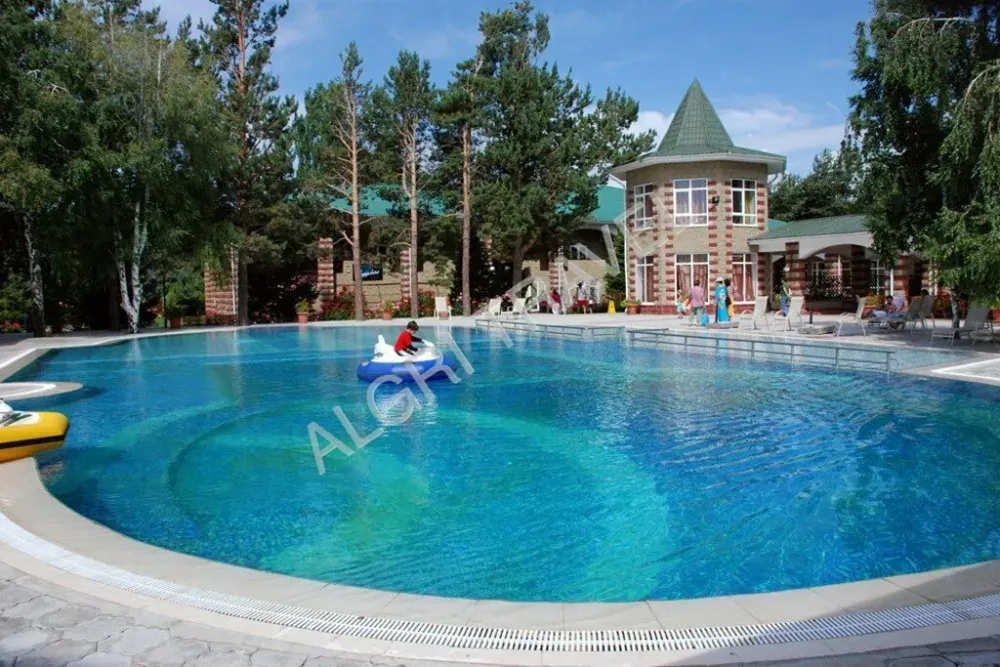 Открытый бассейн