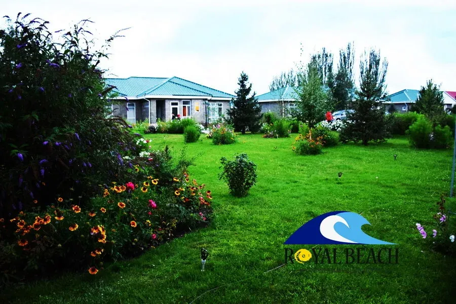 ухоженная территория