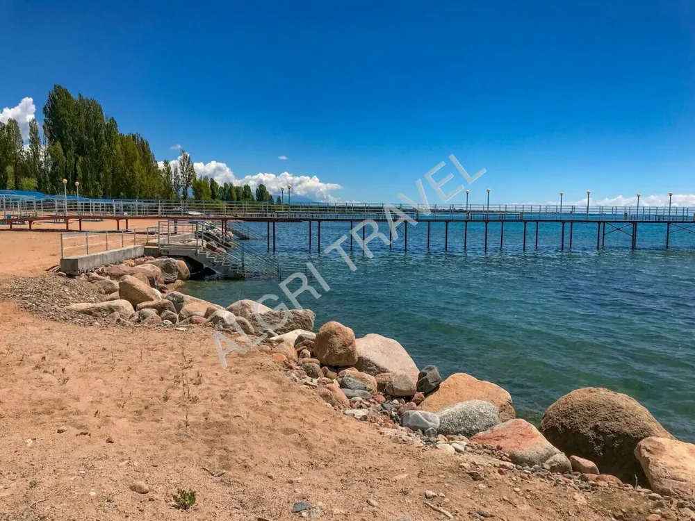 Вход в озеро