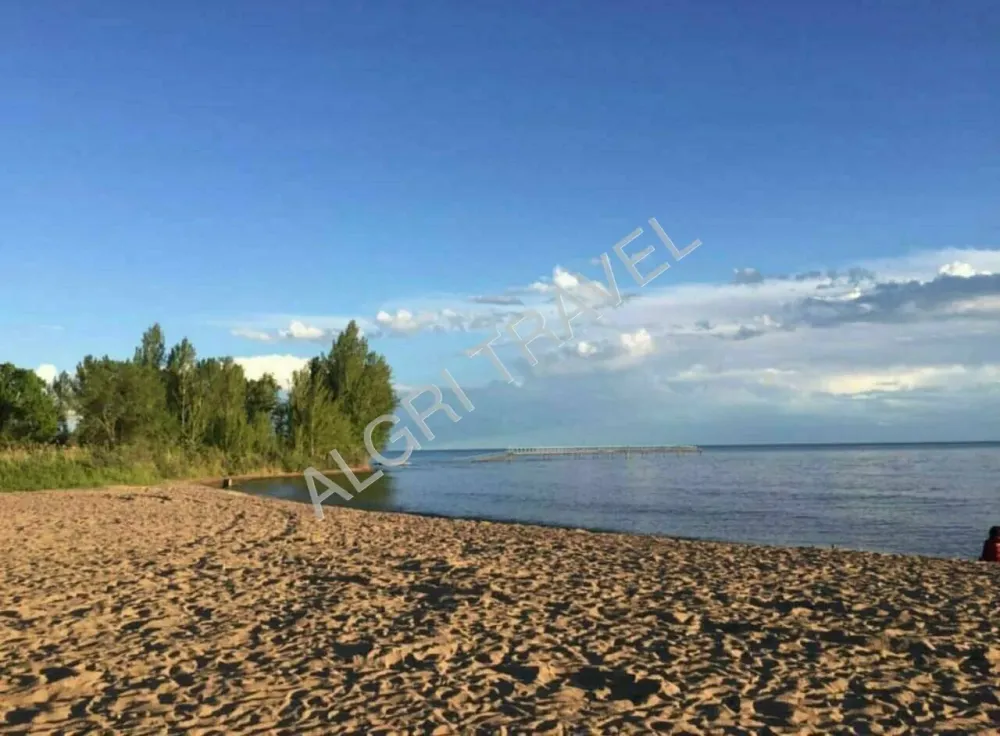 Песчаный пляж