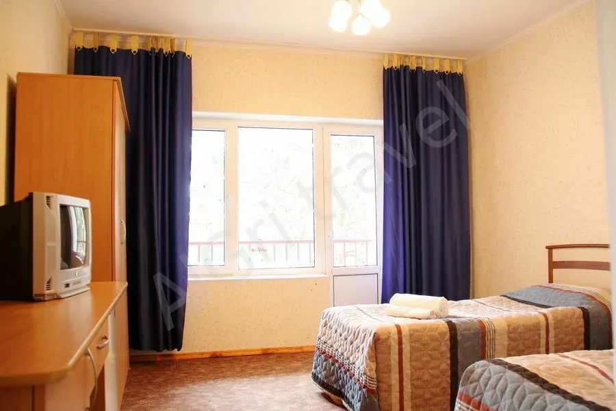 Чынар 2 комнатный 4 местный, Акун Иссык куль