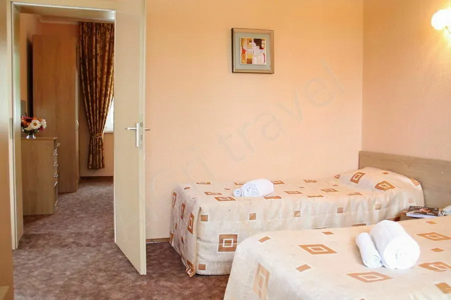 Чынар 2 комнатный 4 местный, Акун Иссык куль