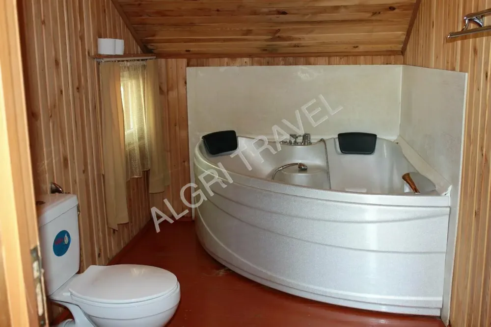 Люкс бунгало 2 местный в ЦСО Пеликан Алаколь