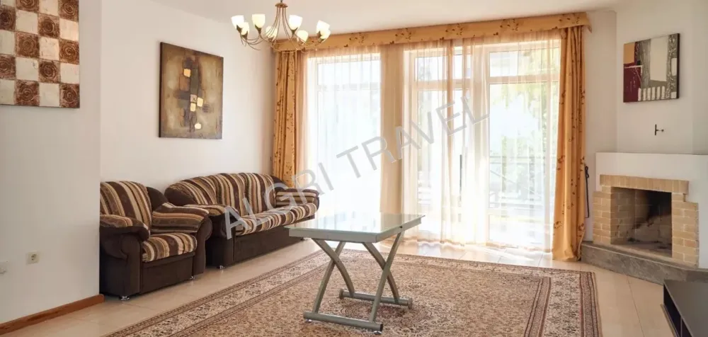 Коттедж Family 6 -ти местный в отеле Каприз