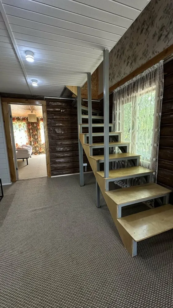 лестница на второй этаж