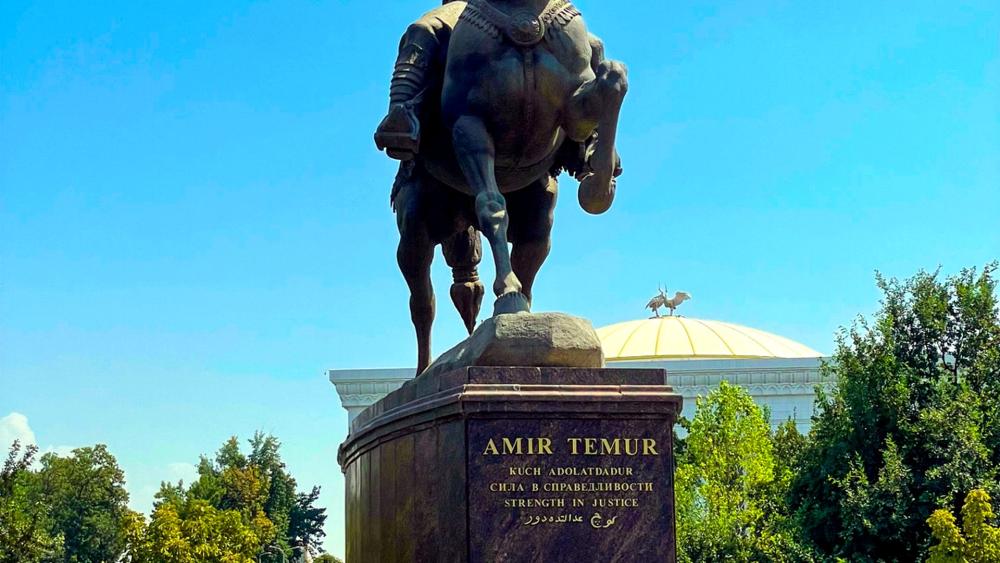 Памятник Эмиру Тимуру, Ташкент