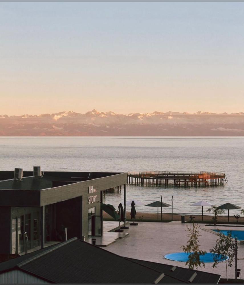 Вид на озеро