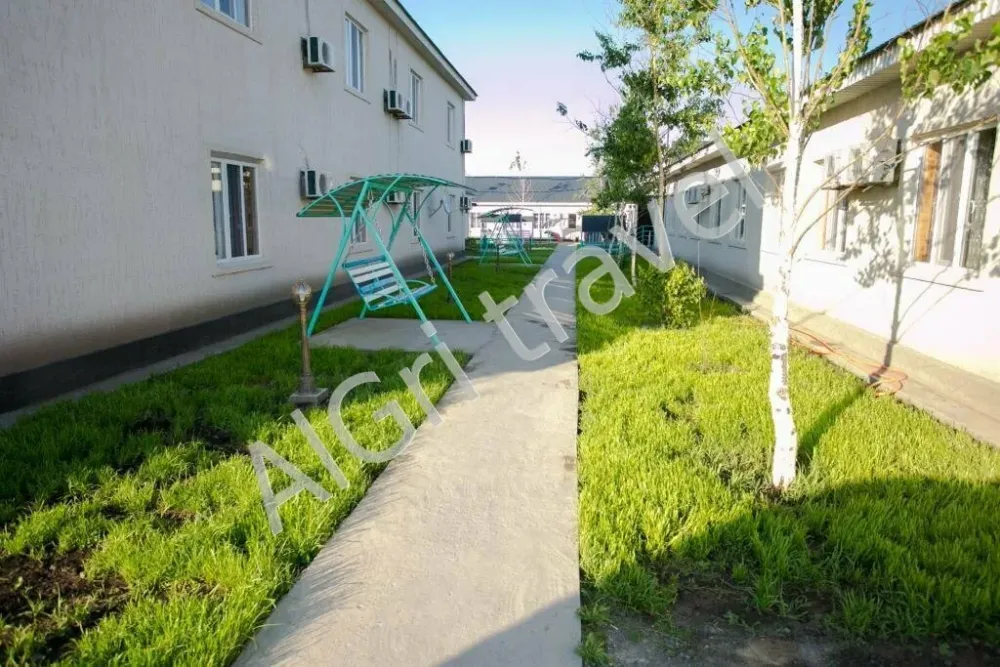 Территория базы отдыха Африкана