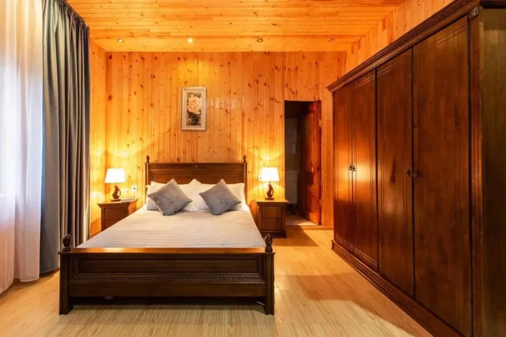 Делюкс номер Солемар Иссык-Куль спальня