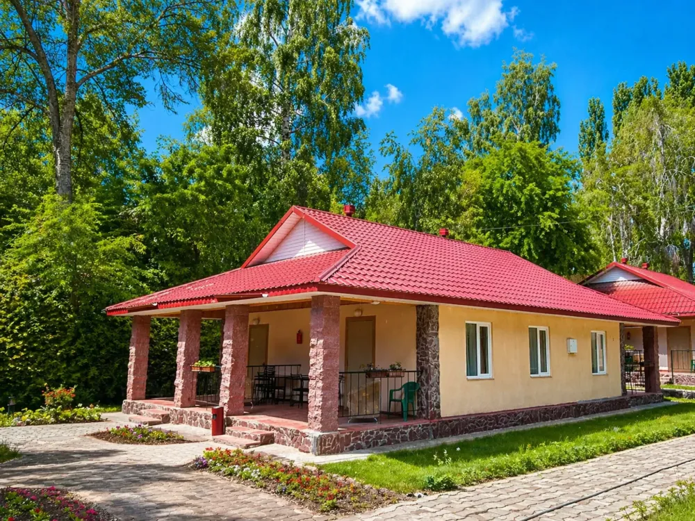 Вид стандарта 2 комнатного снаружи, пансионат Синегорье