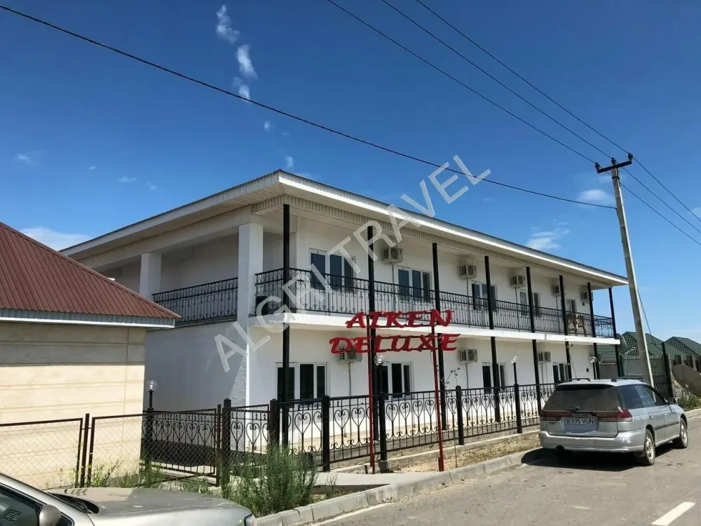 Главный корпус базы отдыха Айкен Делюкс