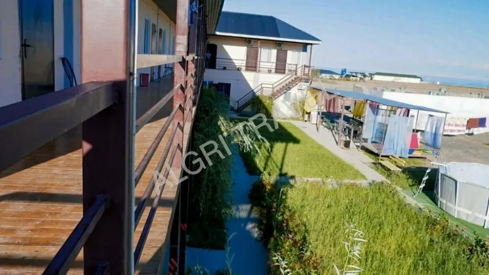 Санрина Алаколь вид со второго этажа