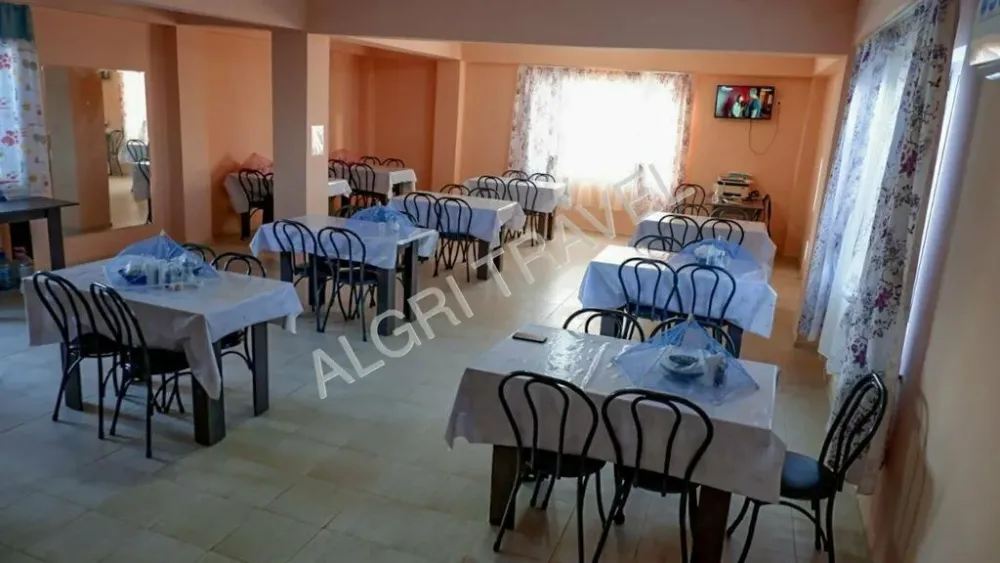 Санрина Алаколь столовая