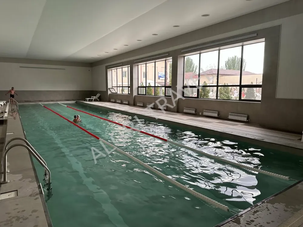 Бассейн крытый