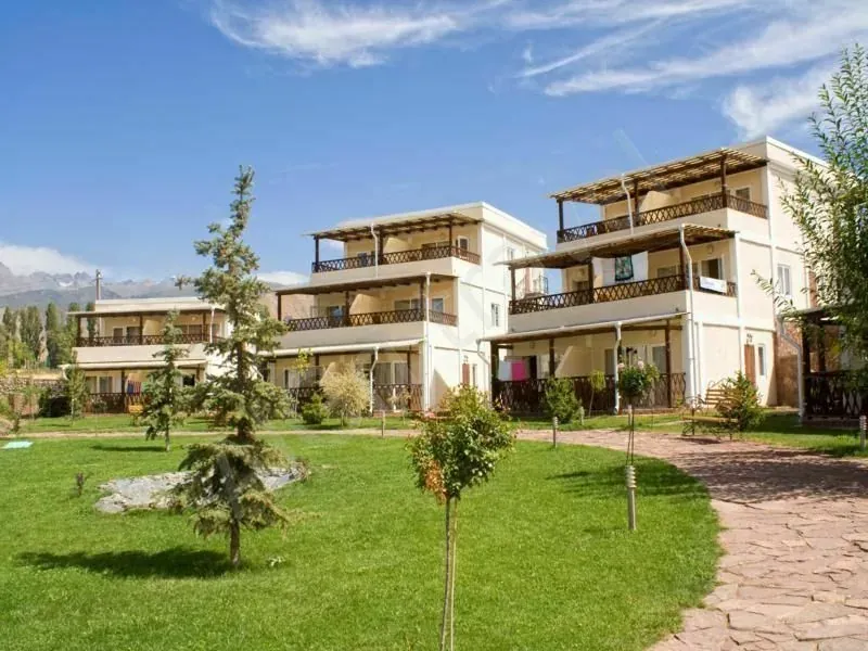 Мини корпуса пансионата Вавилон в Чолпон Ате