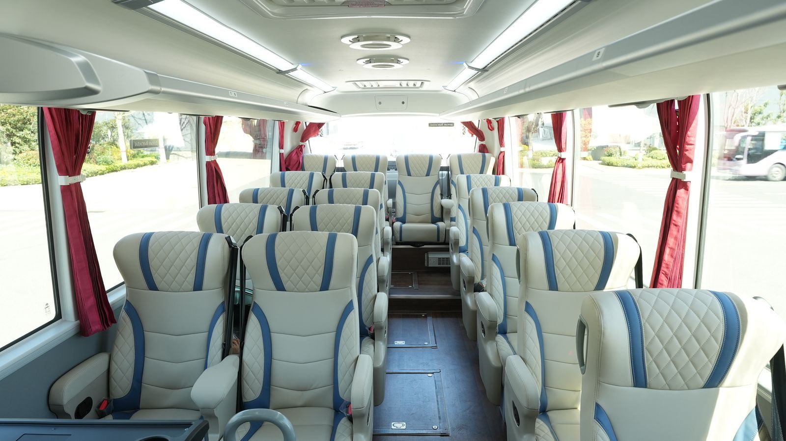 33-местный салон автобуса Yutong премиум класса на Алаколь